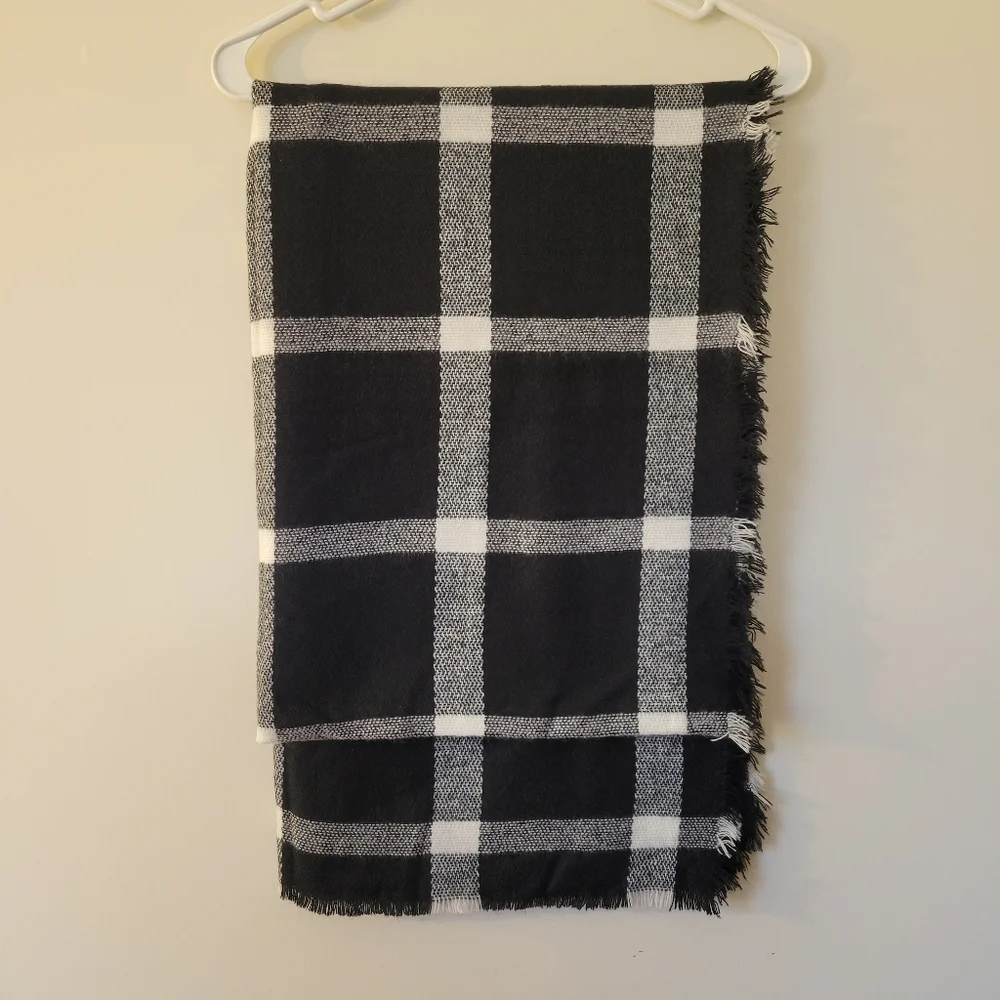 Cozy Oversized Fringe Trim Plaid Blanket Scarf